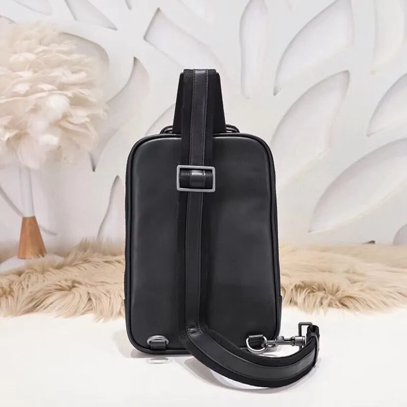 All categories 💚 Top version men’s bags 💚 BV 2024 new BV chest bag